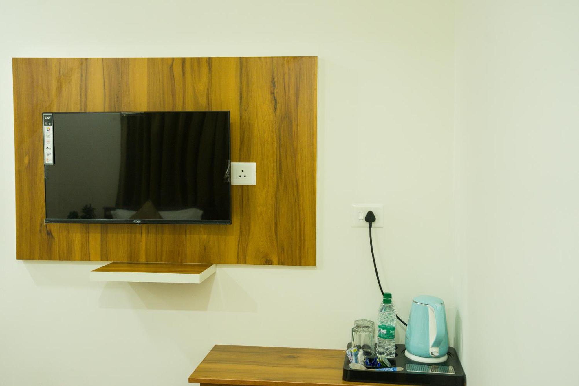 Hotel Fly View Airport Residency Nedumbassery Exterior foto