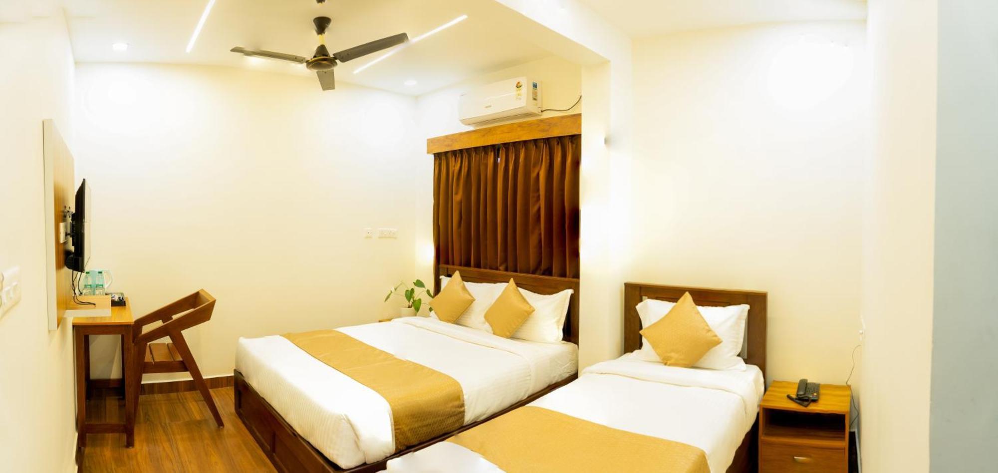 Hotel Fly View Airport Residency Nedumbassery Exterior foto